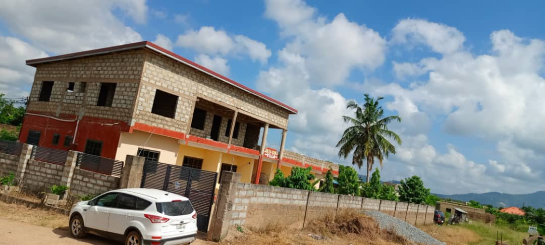 Two Bedroom House - Image 3