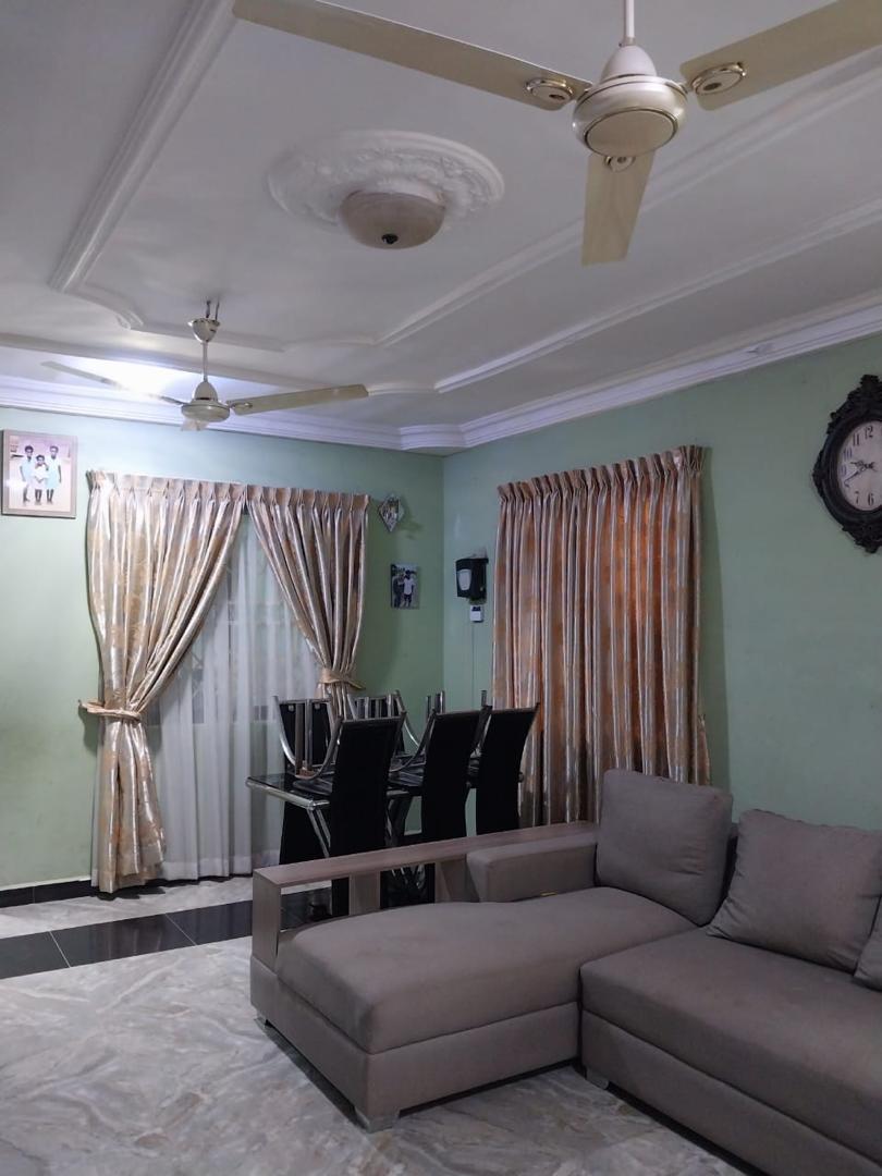 Modern 3-Bedroom House - Image 8