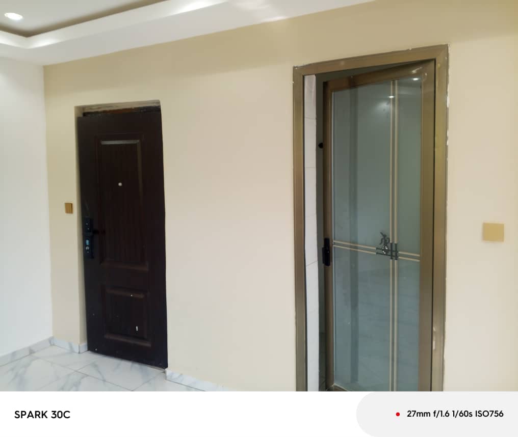 Two Bedroom house at Kotoku-Zoomlion